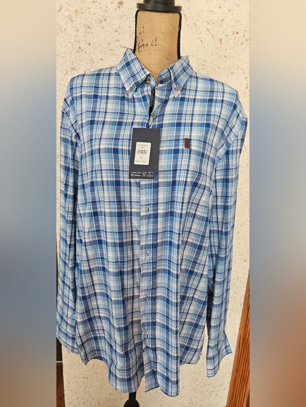 Chaps Men’s Light and Navy Blue Plaid Button-Down Shirt